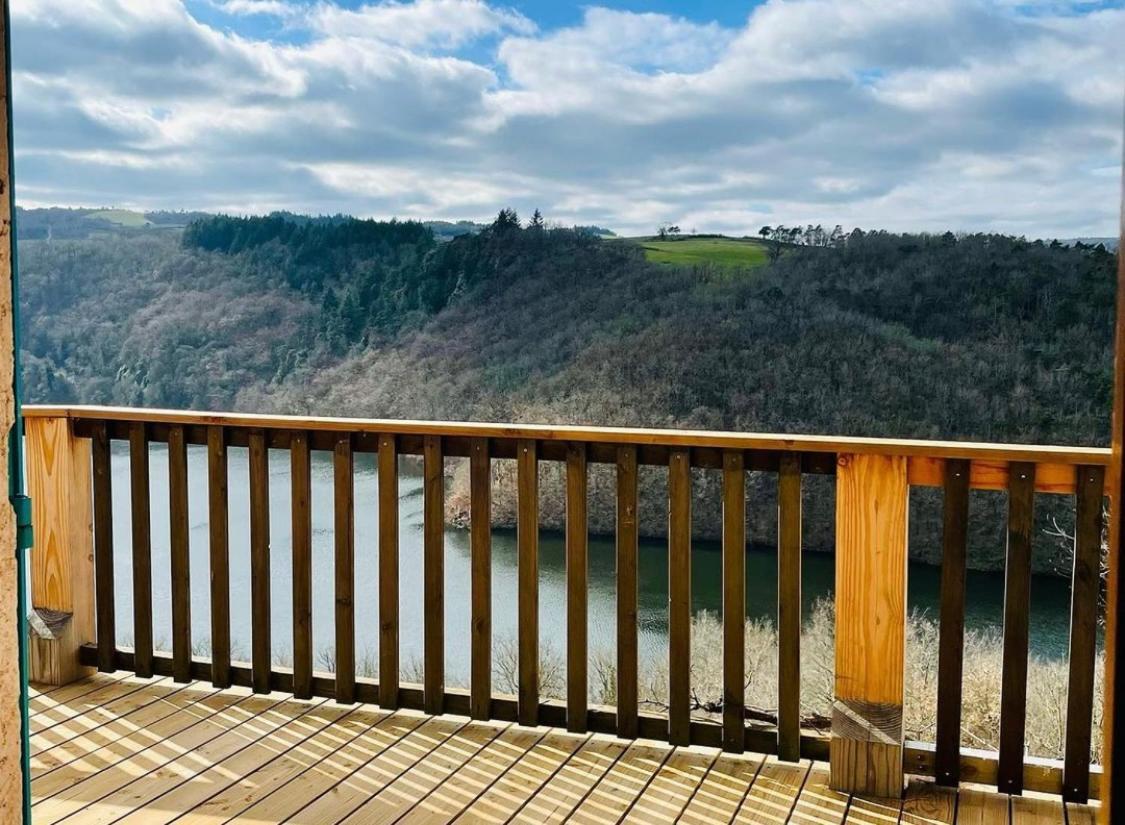 O Fil De L'Eau - Gite En Bord De Lac Saint-Jean-Saint-Maurice-sur-Loire Екстериор снимка